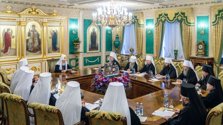 Митрополит УПЦ МП взяв участь у засіданні Священного Синоду РПЦ - фото 1