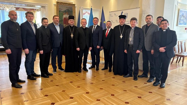 Delegation of the Council of Churches meets with the Ukrainian ambassador to the Czech Republic - фото 1