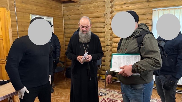 Поводилися коректно, - митрополит УПЦ МП Паканич про обшуки СБУ - фото 1