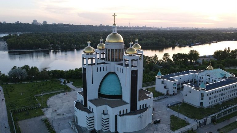 «Суспільне» будет транслировать Пасхальные богослужения. Где и когда смотреть и слушать - фото 1