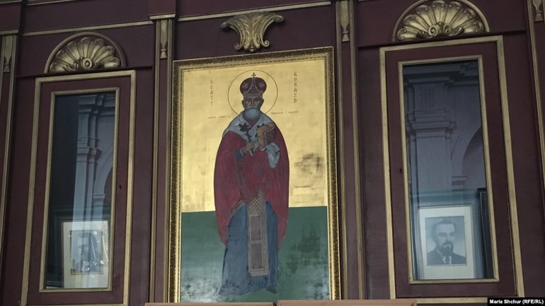 Православний собор Святих Кирила і Мефодія (Прага). Ікона святого великомученика єпископа Празького Ґоразда. Його разом з двома іншими священниками розстріляли нацисти за те, що вони надали притулок диверсантам, які вбили нацистського намісника Богемії Райнгарда Гейдріха - фото 1