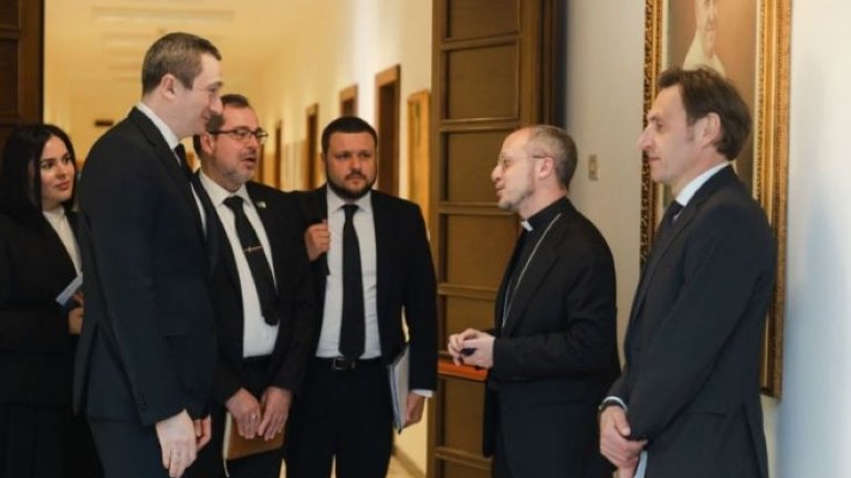 Minister of National Unity of Ukraine meets with representatives of the Holy See - фото 1