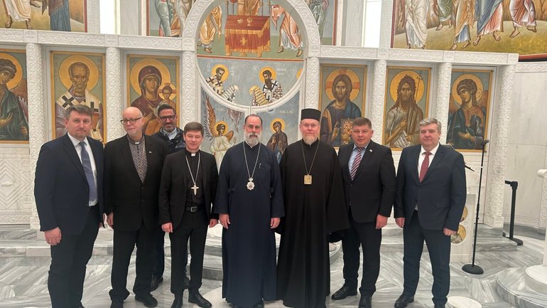 Делегація ВРЦіРО відвідала храм Святого Миколая в Нью-Йорку Грецької православної архиєпископії - фото 1