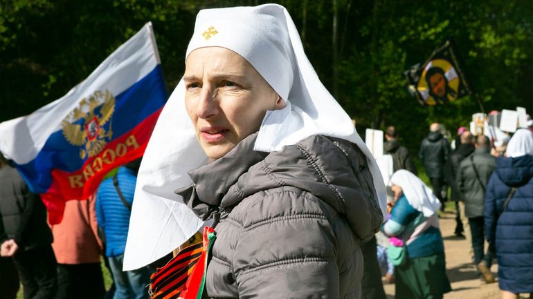 Мінський монастир РПЦ примудрився поєднати хресну ходу з акцією «Безсмертний полк» - фото 1