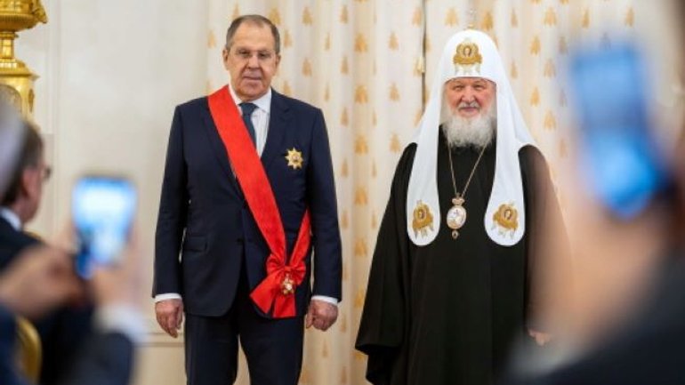 Кирил нагородив Лаврова орденом Олександра Невського - фото 1