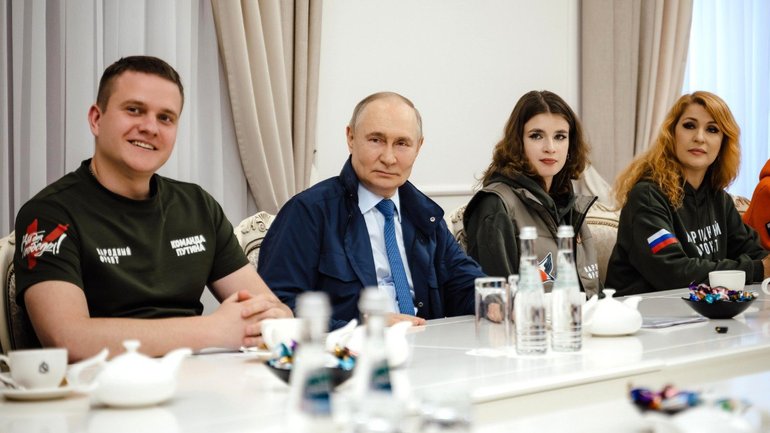 Putin: Clergymen from nearly all our denominations are on active duty - фото 1