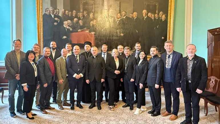 UCCRO delegation holds prayer event in Danish Parliament - фото 1