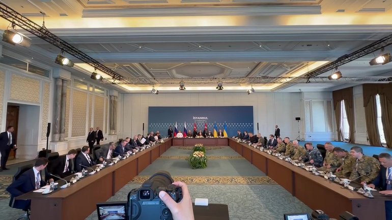 Россия на переговорах требовала от Украины снятия всех ограничений с УПЦ МП - фото 1
