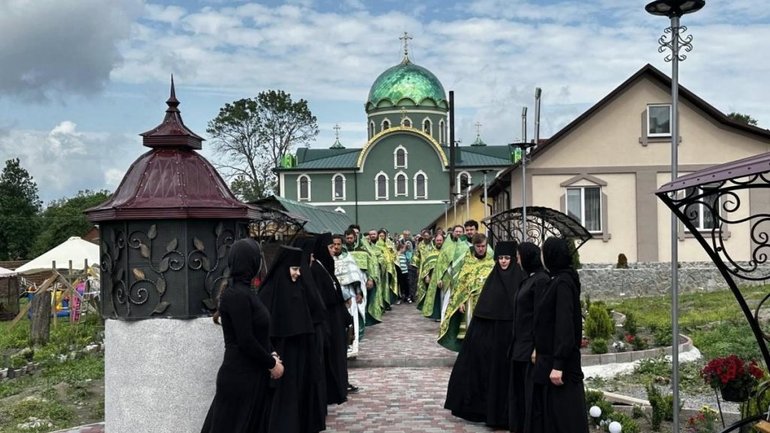 "Гнана" Церква: УПЦ МП освятила три нових храми - фото 1