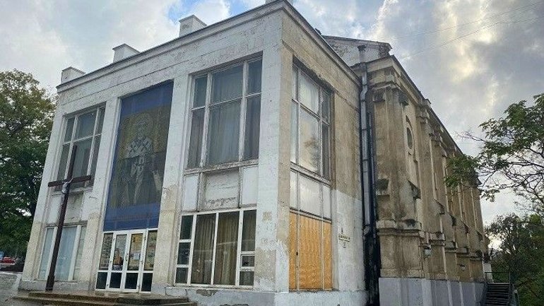 In Sevastopol, occupiers are trying to seize a church from Roman Catholics - фото 1