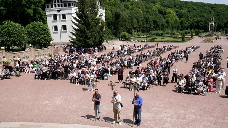На Тернопільщині відбулася проща для родин загиблих та зниклих безвісти Героїв - фото 1