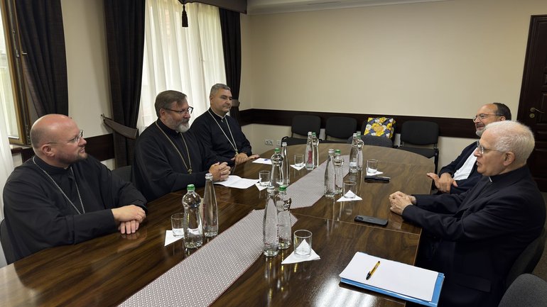 Делегація COMECE відвідала Україну: солідарність, молитва та діалог задля миру - фото 1
