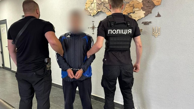 На Закарпатті затримали зловмисника, який підпалив і осквернив храм у Ужгородському районі - фото 1