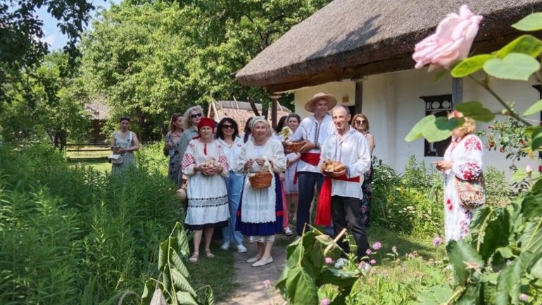 МКСК внесло традицію храмового свята на Трійцю в селі Шульгинка до Нацпереліку нематеріальної спадщини України - фото 1