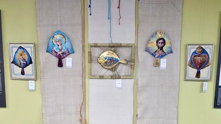 Херсонська художниця відновила техніку чумацьких ікон на рибі - фото 1