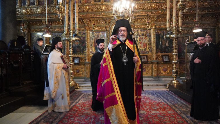 Митрополит Халкідонський: Міжнародна спільнота повинна підтримати Україну діями - фото 1