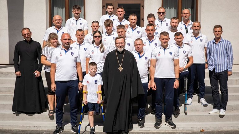 Блаженніший Святослав зустрівся із гравцями ампфутбольного клубу «Покрова» - фото 1