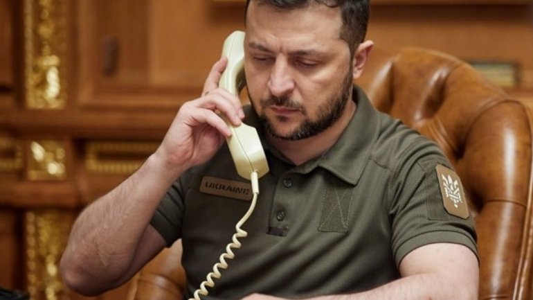 Volodymyr Zelensky expresses gratitude to Pope for advocacy of peace and war cessation - фото 1