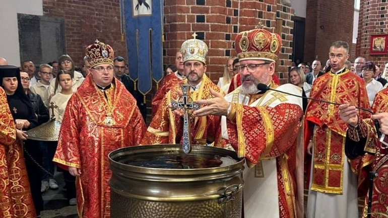 «Немає польського, українського чи грецького хреста. Є один — Господній», — Глава УГКЦ у Вроцлаві - фото 1