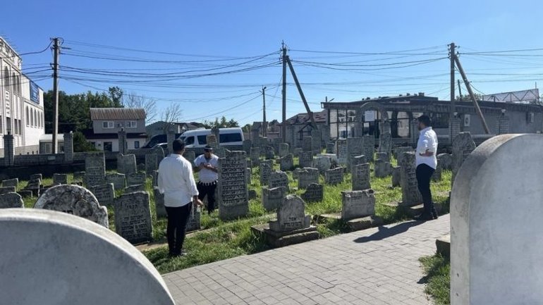Паломники з Ізраїлю дорогою до Умані відвідують Меджибіж - фото 1
