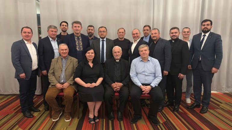 Council of Evangelical Protestant Churches of Ukraine meets with Ukrainian ambassador and pastors of Ukrainian diaspora in Poland - фото 1