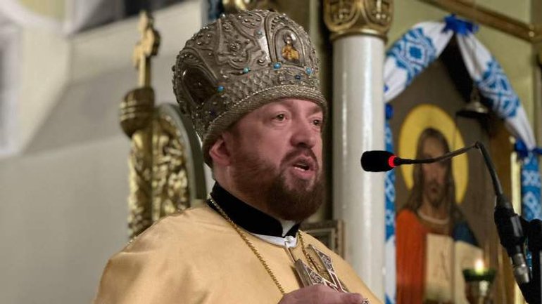 У Львові священнослужитель ПЦУ одягнув на Літургію митру святого РПЦ - фото 1