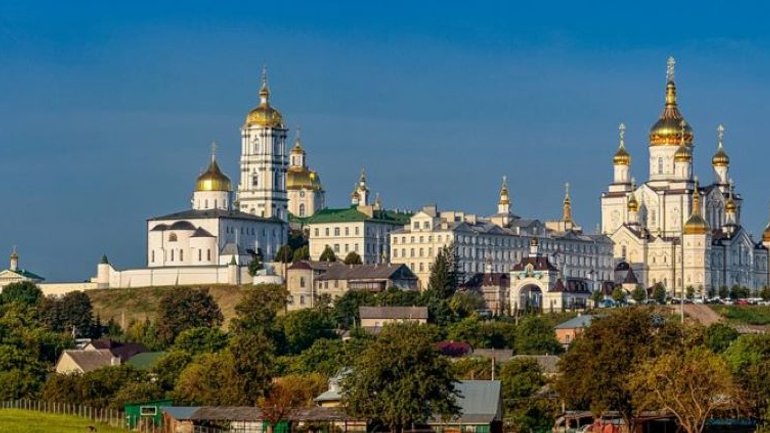 СБУ и полиция проводят обыски в Почаевской лавре - фото 1