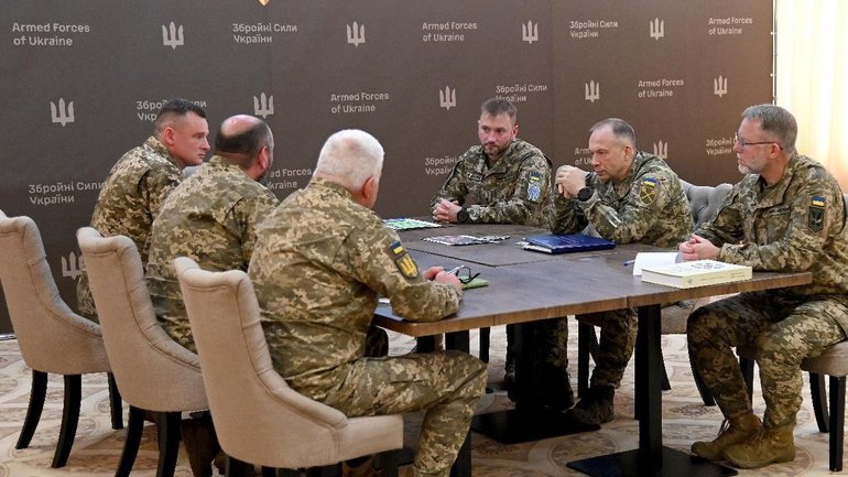 Сирський доручив Службі військового капеланства посилити співпрацю з релігійними організаціями - фото 1