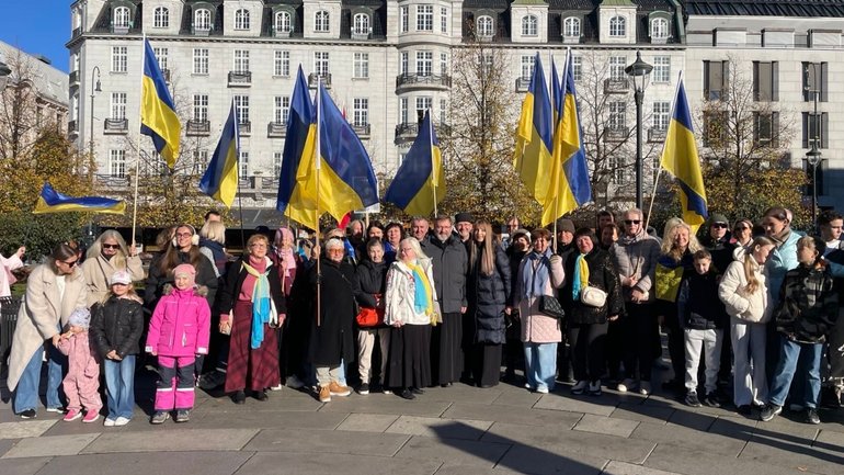 Патріарх УГКЦ взяв участь в акції солідарності з Україною у центрі Осло - фото 1