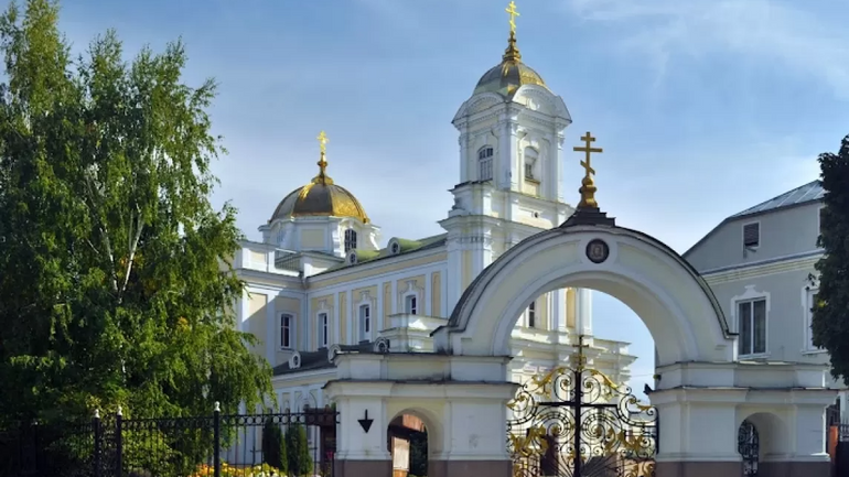 У Луцьку нетверезий молодик побив семінариста під час Служби в соборі - фото 1