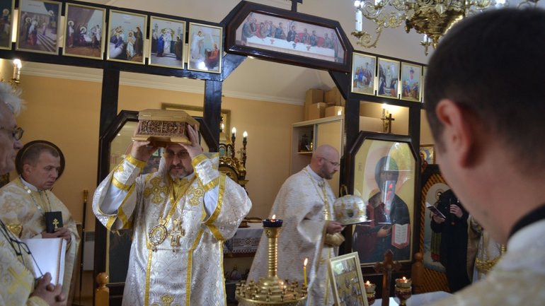У храмі УГКЦ на Одещині виставили для вшанування мощі Пратулинських мучеників - фото 1