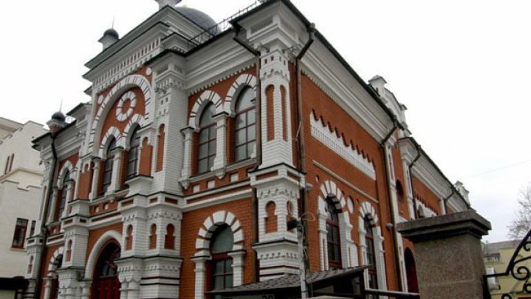 Russian drone damages synagogue in Kyiv - фото 1