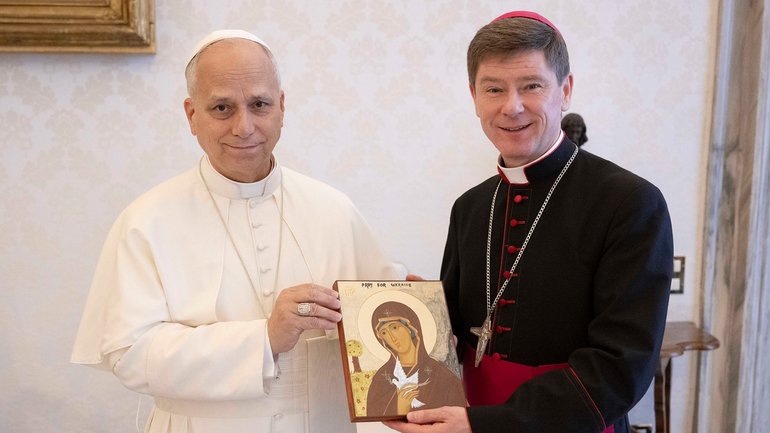 Папа Лев XIV пообіцяв єпископу з України робити все для якнайшвидшого закінчення війни - фото 1
