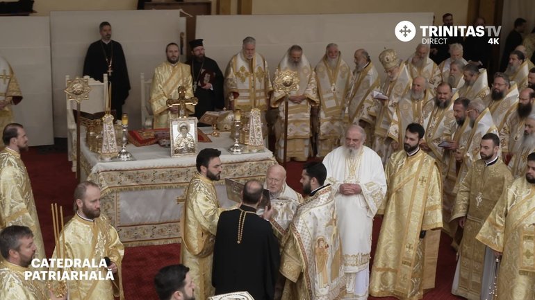 OCU Primate's name proclaimed in Diptych during Liturgy in Bucharest - фото 1