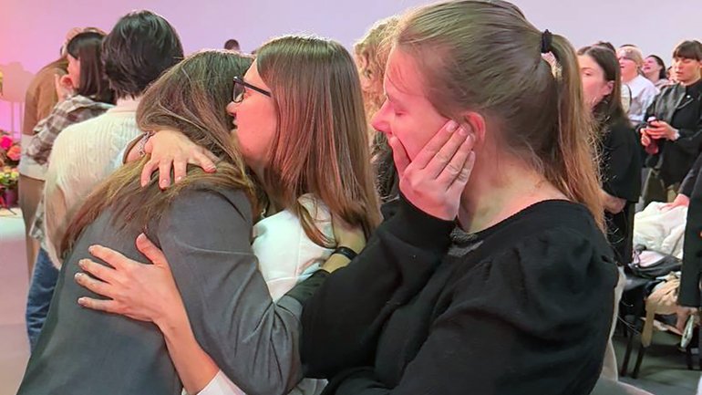 Ministry offers trauma healing to women in Ukraine - фото 1