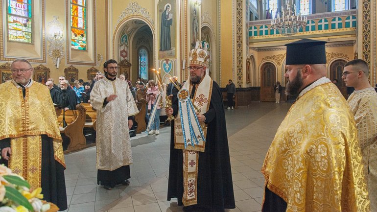 Єписоп Мілан Стіпіч у храмі Царя Христа - фото 1