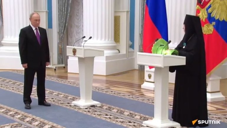 Путін нагородив білоруських священнослужителів за популяризацію російської мови - фото 1