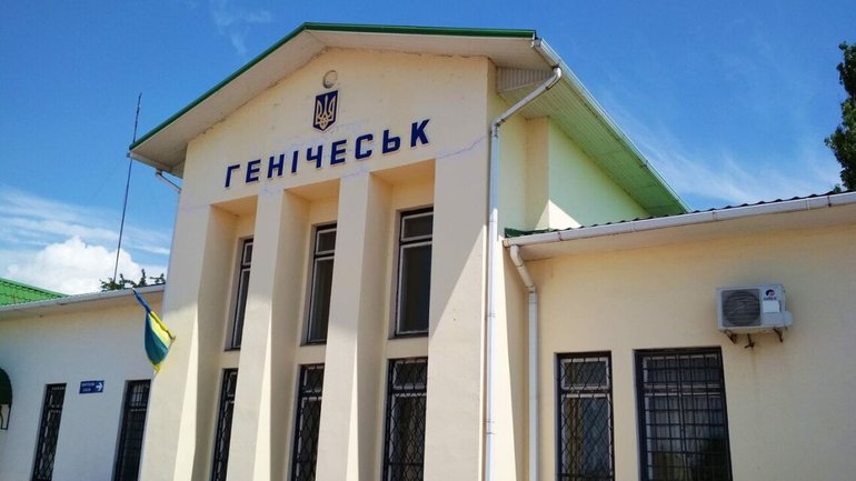 In occupied Henichesk, priests of Moscow Patriarchate bless Russians for war against Ukraine - фото 1