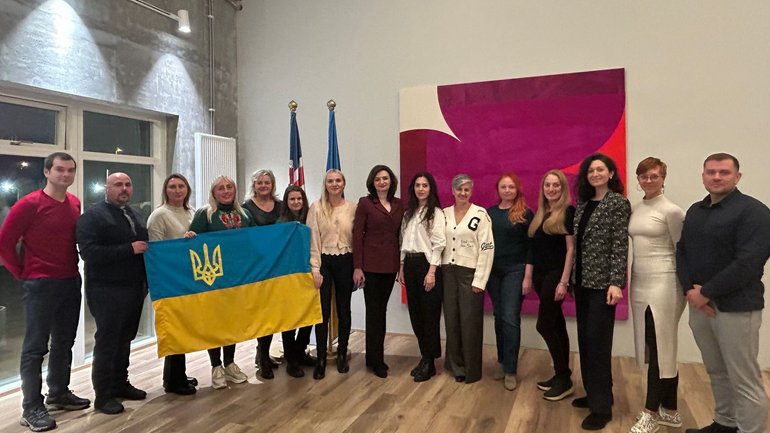 Українську громаду в Ісландії відвідала заступниця міністра закордонних справ України - фото 1
