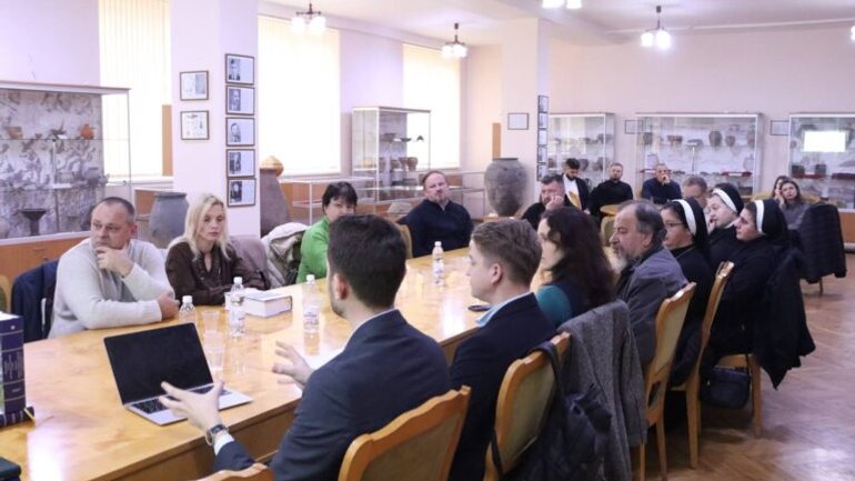 В Ужгородському університеті представлено другий том праці про Замойський Собор Руської Унійної Церкви - фото 1