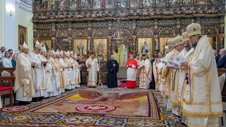 Представник УГКЦ взяв участь в  інтронізації Глави Румунської Греко-Католицької Церкви - фото 1