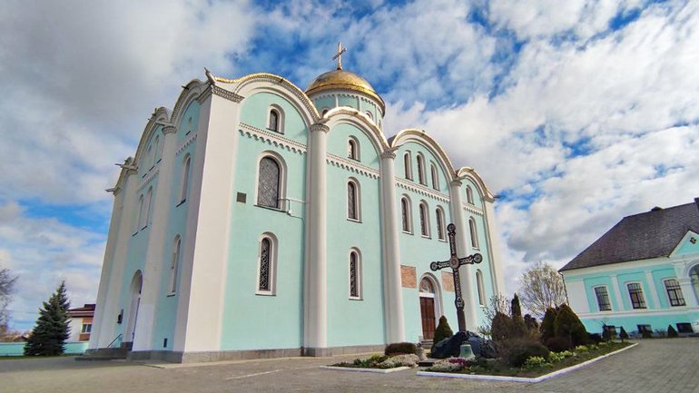 Суд визнав правомірним виселення УПЦ МП з Успенського собору у Володимирі - фото 1