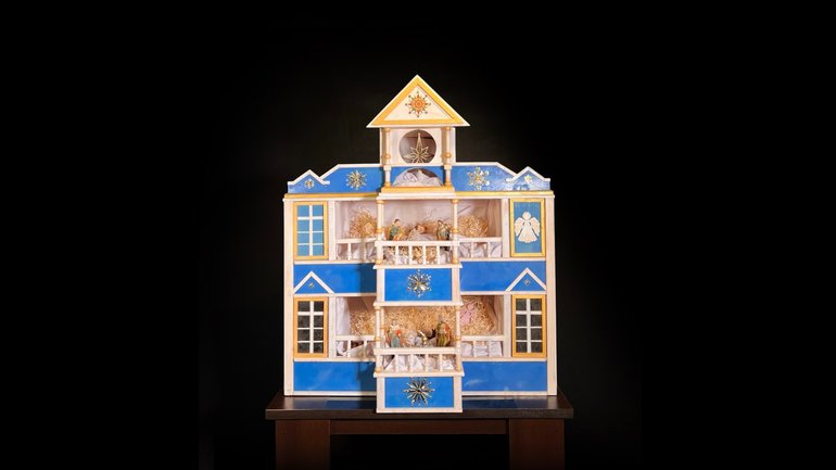 The “Christmas Birds” Vertep Box, created within the project “BoykoMandra: The Vertep Preserves Ukraine” with support from the Ukrainian Cultural Foundation, recreates the architecture and symbolism of the 18th-century Sokyrynskyi Vertep. - фото 1