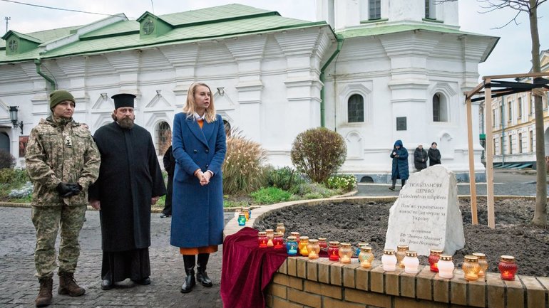 У Києво-Печерській лаврі з’явився простір пам’яті українських жінок,  загиблих на війні - фото 1