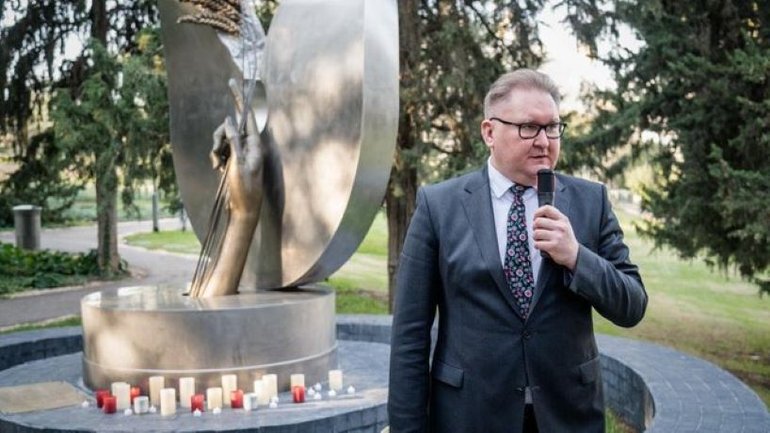 First monument commemorating 1932-1933 Holodomor victims unveiled in Israel - фото 1