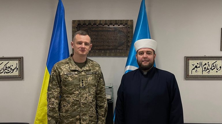 Муфтій Мурат Сулейманов зустрівся з начальником Служби військового капеланства ЗСУ - фото 1