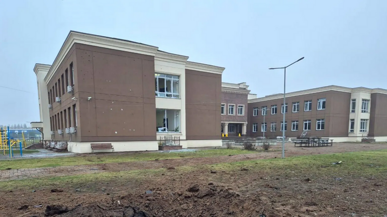 Damages to Kyiv Christian Academy from a Russian drone strike - фото 1