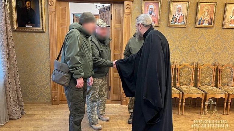Прикордонники нагородили митрополита Сумського УПЦ МП медаллю «За гідність та патріотизм» - фото 1
