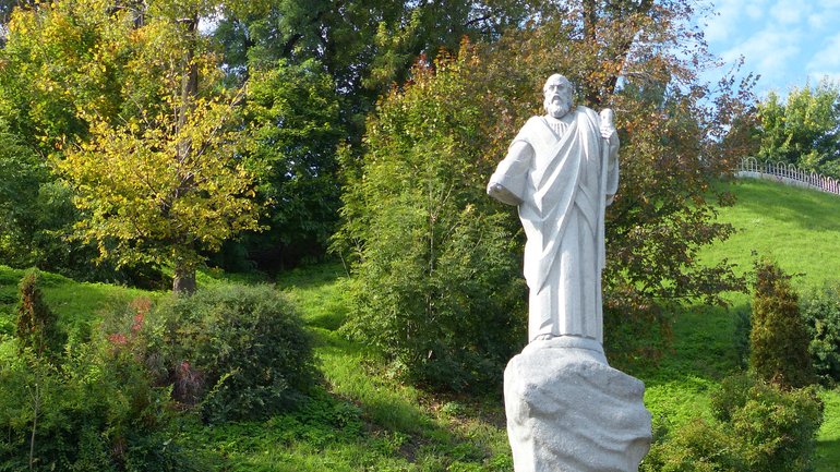Пам'ятник св. Андрію Первозваному в Києві - фото 1