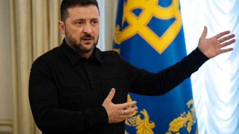 "Визначатиме міжнародне право", - Зеленський про статус російської мови і УПЦ МП в мирній угоді - фото 1